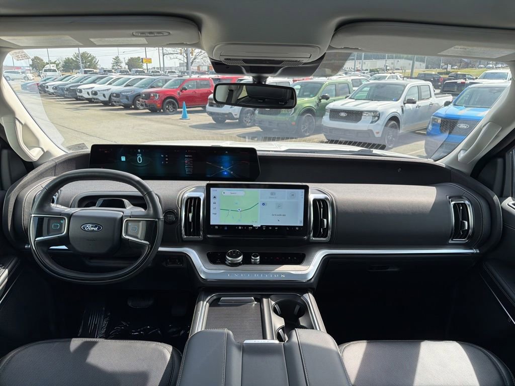 Certified 2025 Ford Expedition Max Platinum image 25