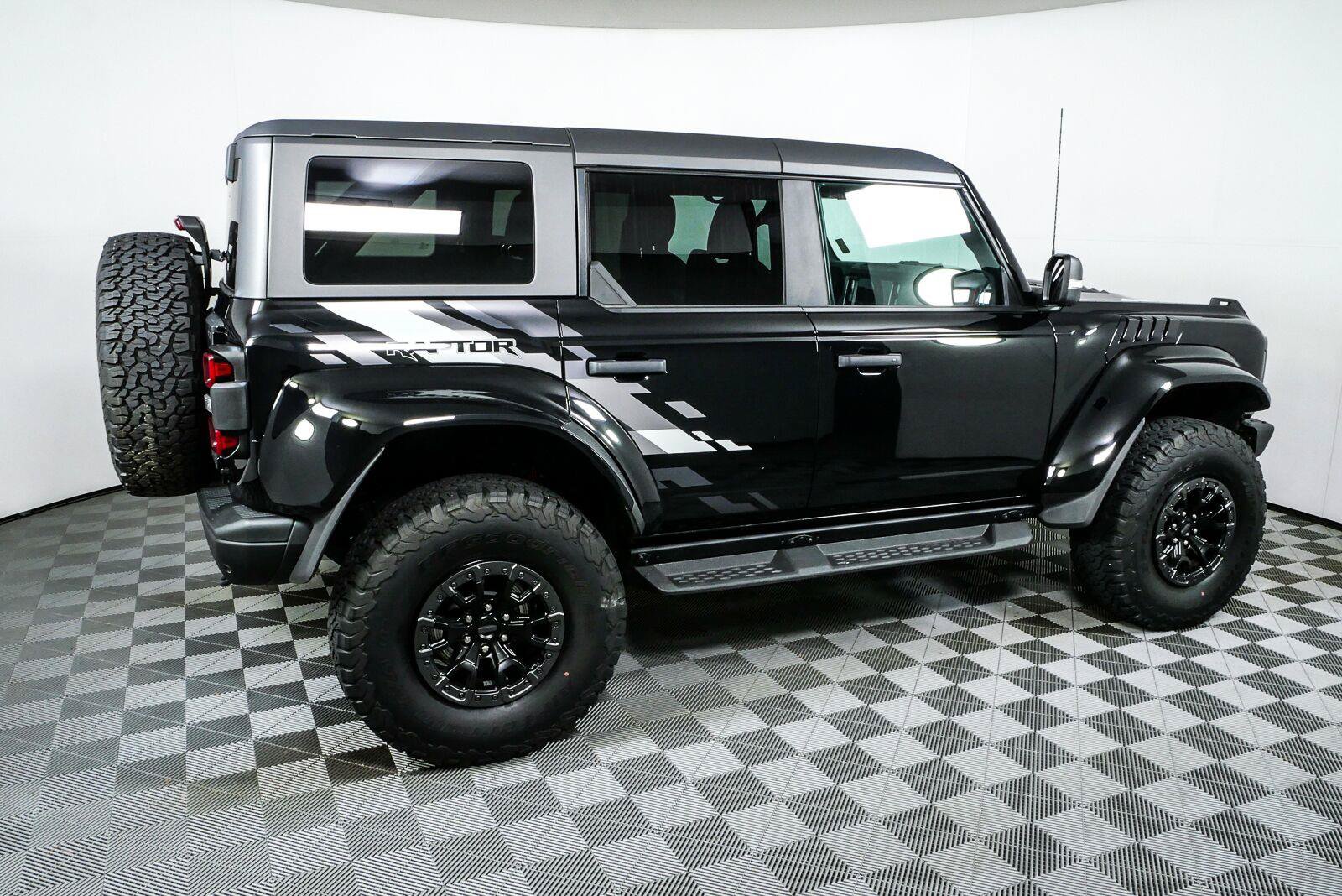 Certified 2024 Ford Bronco Raptor AWD/4WD image 2