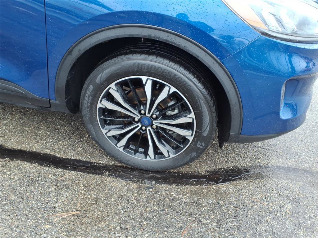 Certified 2022 Ford Escape SEL w/ SEL Stealth AWD Package image 8