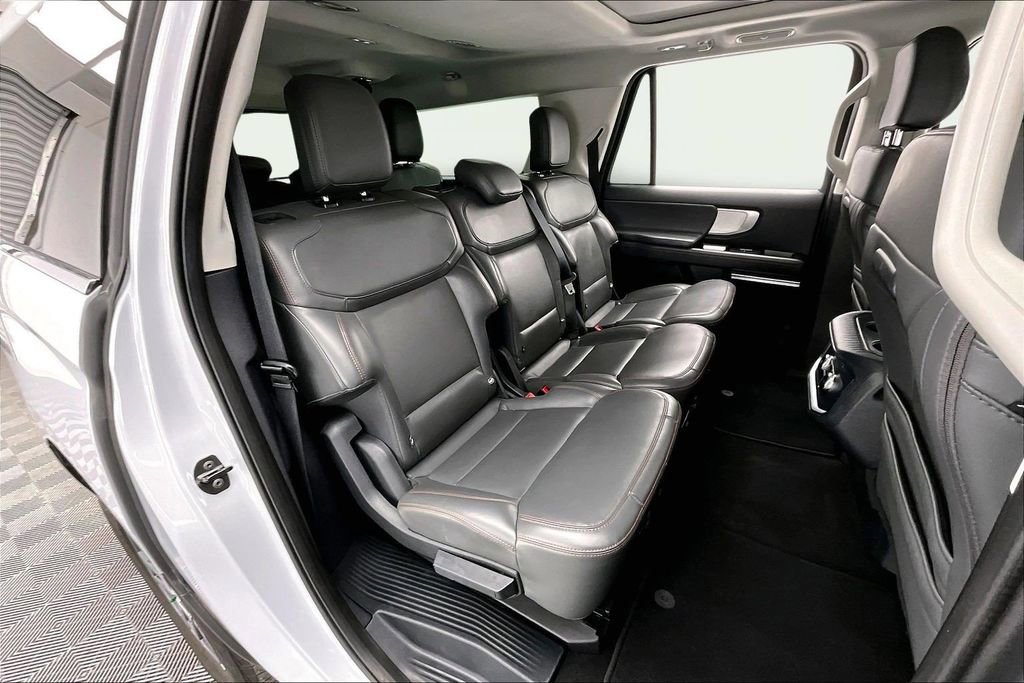 Certified 2025 Ford Expedition Max Active image 27