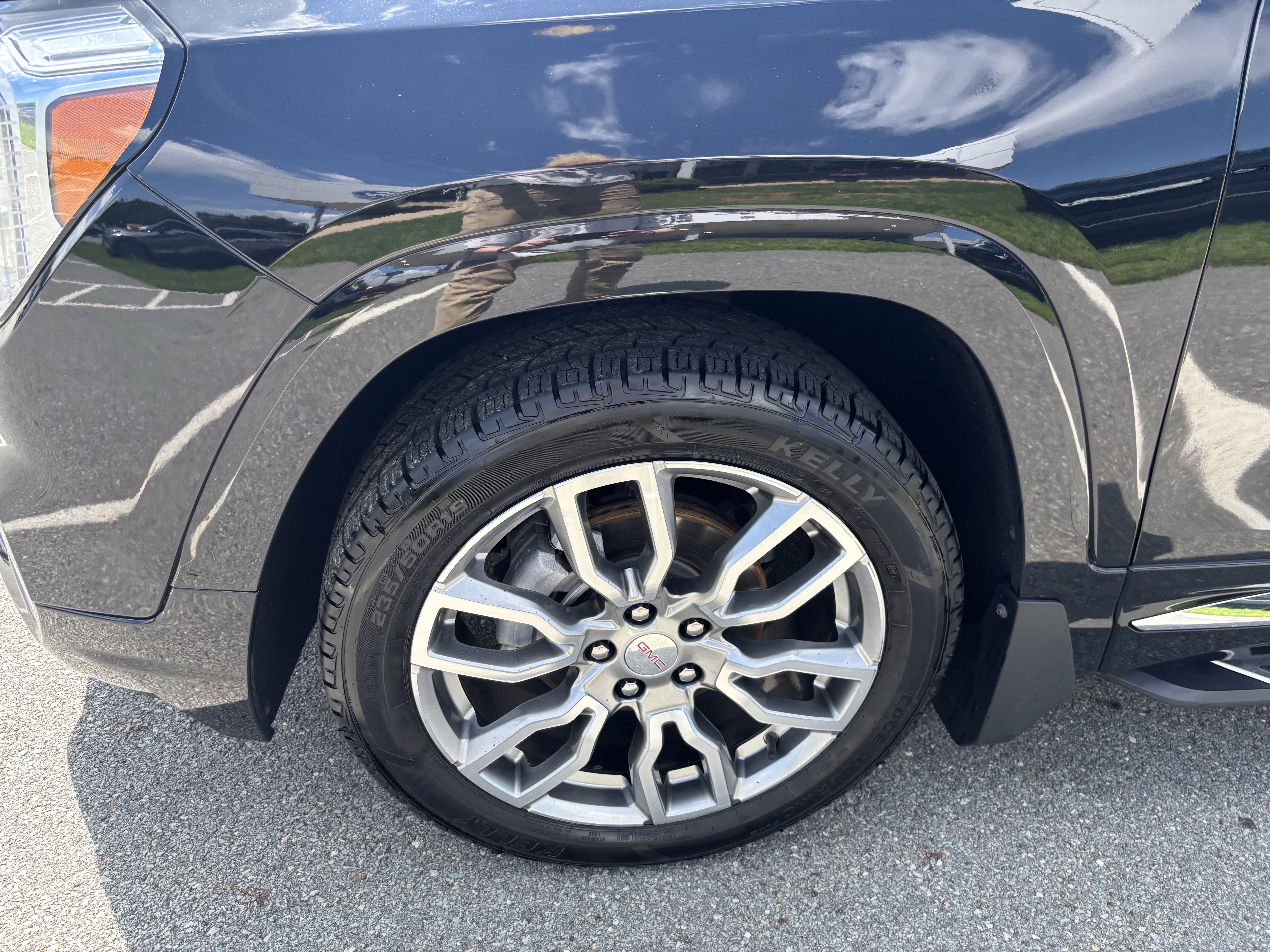 Used 2022 GMC Terrain Denali w/ LPO, 'HIT The Road' Package AWD/4WD image 11