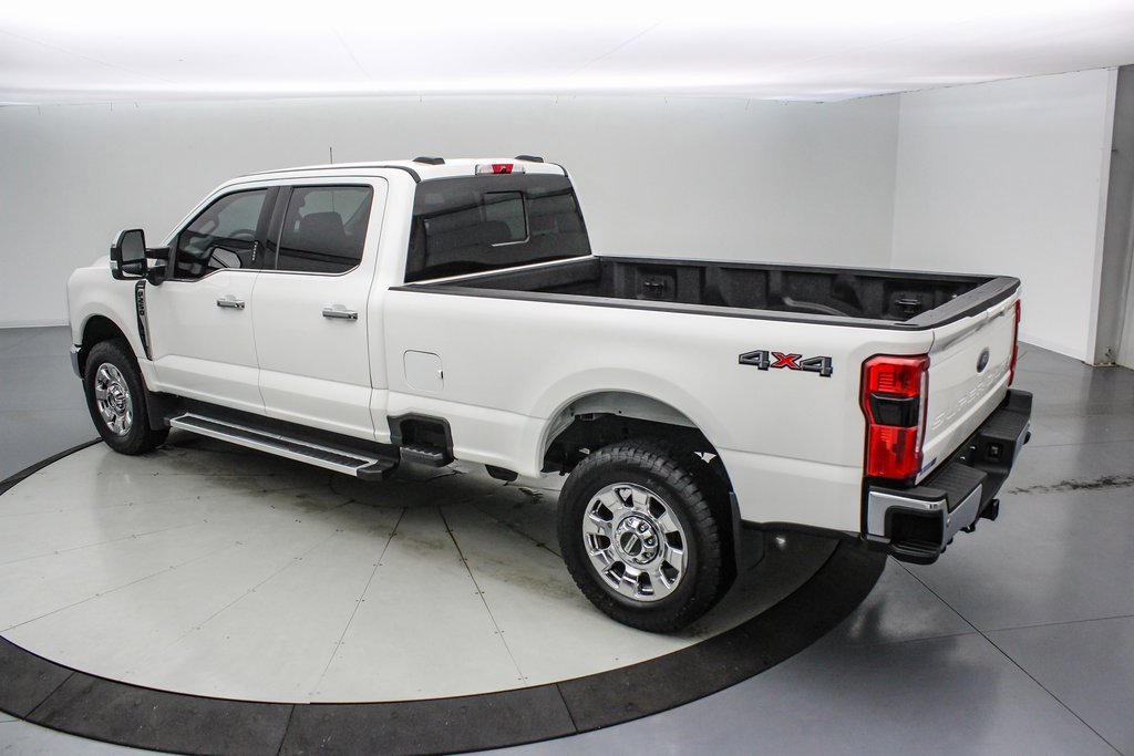 Certified 2023 Ford F250 Lariat w/ Chrome Package image 3