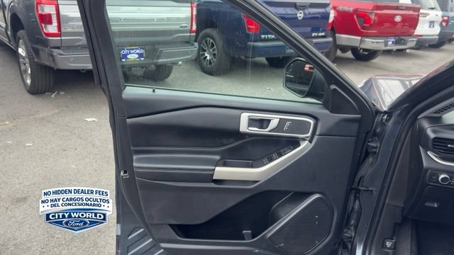 Certified 2022 Ford Explorer XLT AWD/4WD image 6