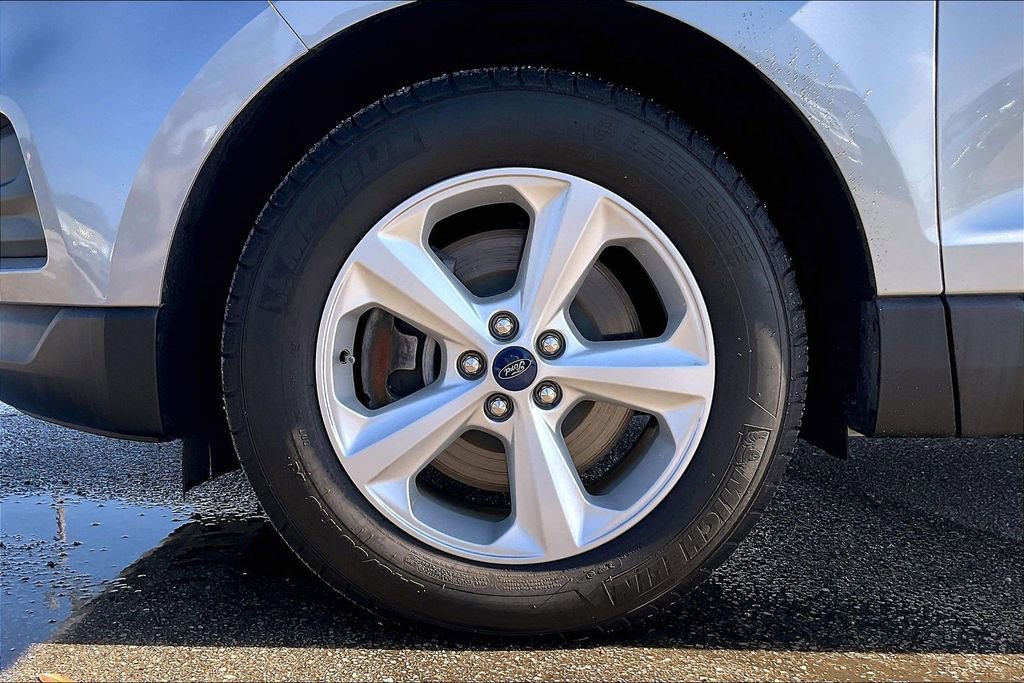 Certified 2022 Ford Edge SE image 34