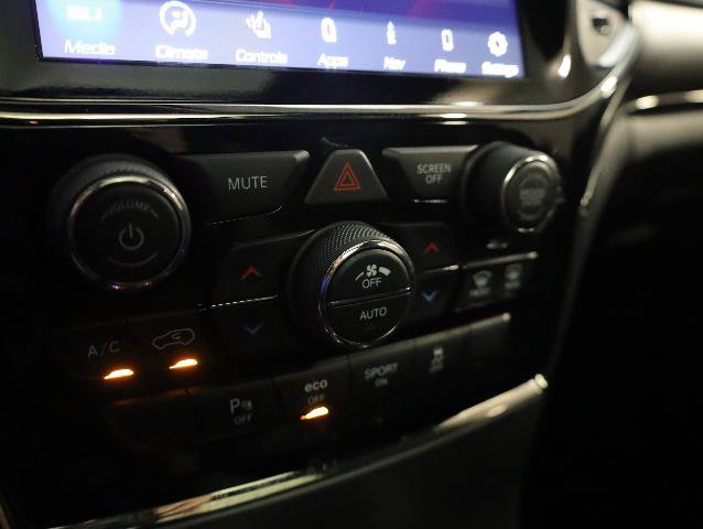 Used 2020 Jeep Grand Cherokee Limited X AWD/4WD image 22