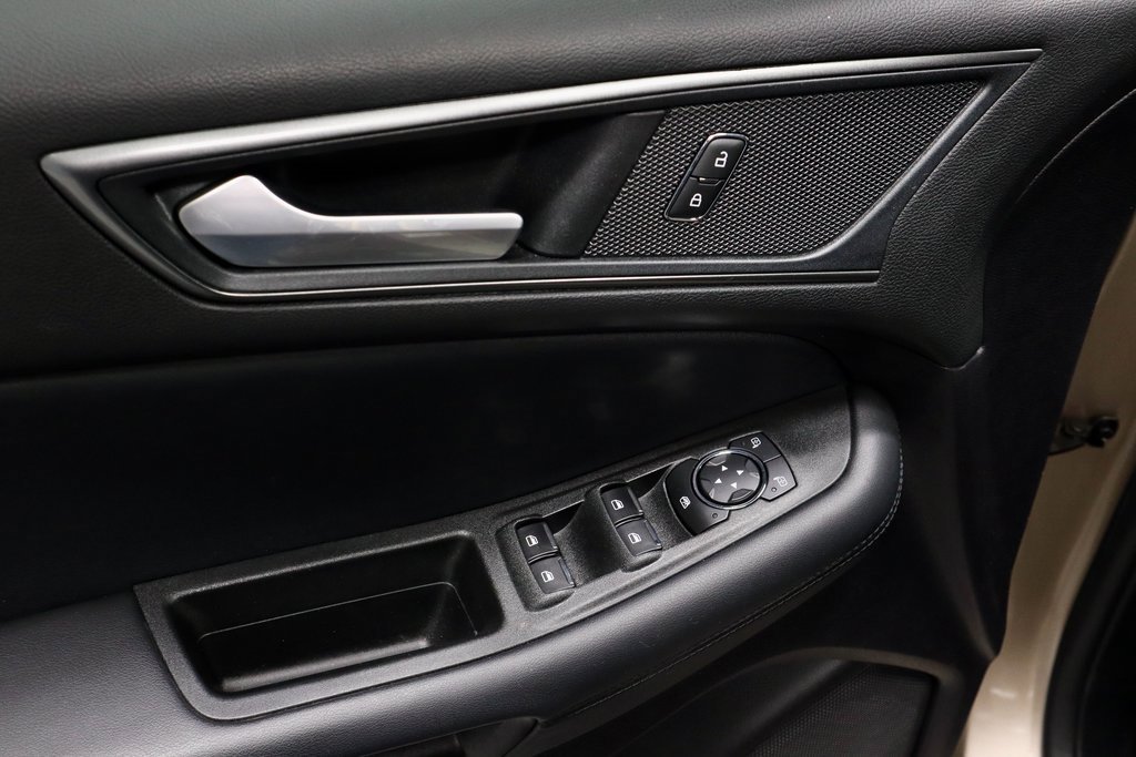 Certified 2021 Ford Edge SE image 22