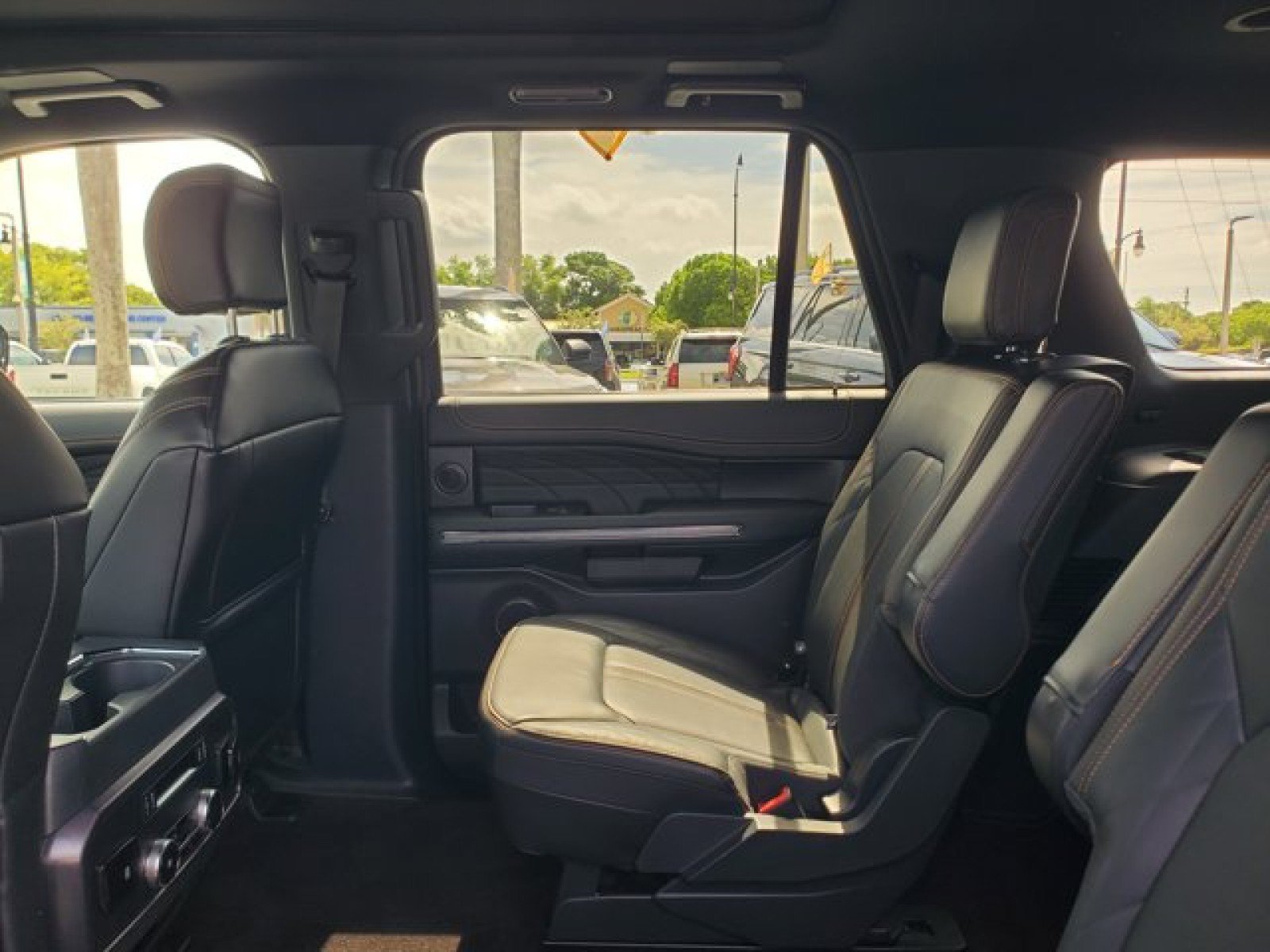 Certified 2023 Ford Expedition Max Platinum AWD/4WD image 30