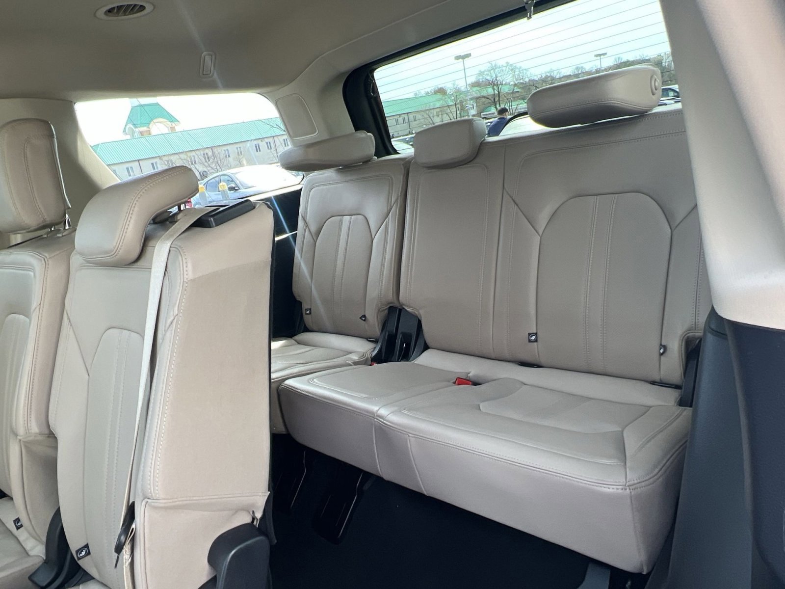 Certified 2024 Ford Expedition Limited image 26