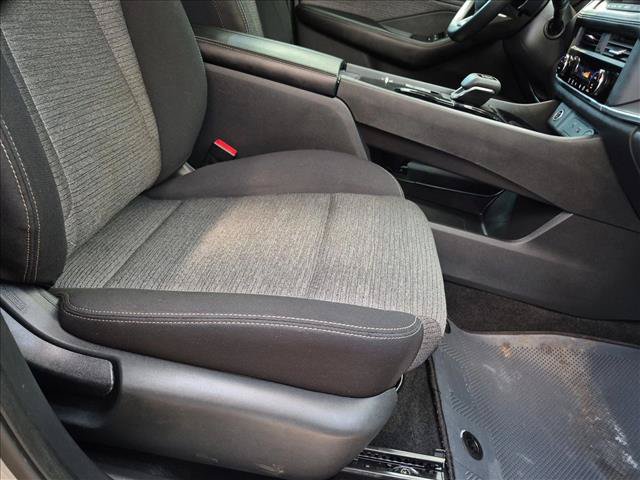 Used 2023 Nissan Rogue SV FWD image 20