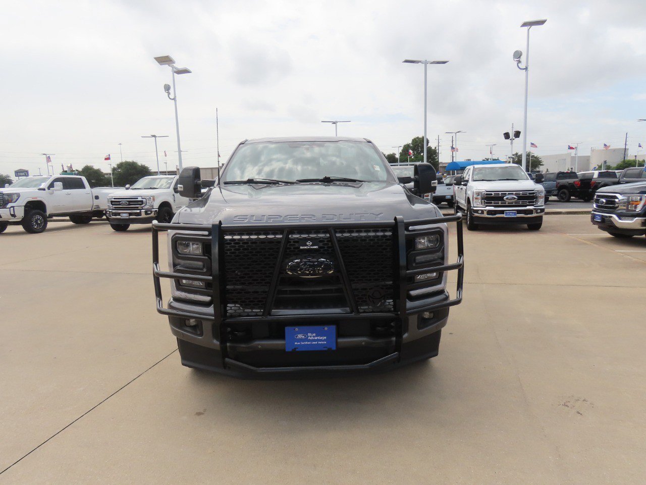 Certified 2024 Ford F250 Lariat w/ Lariat Ultimate Package AWD/4WD image 4