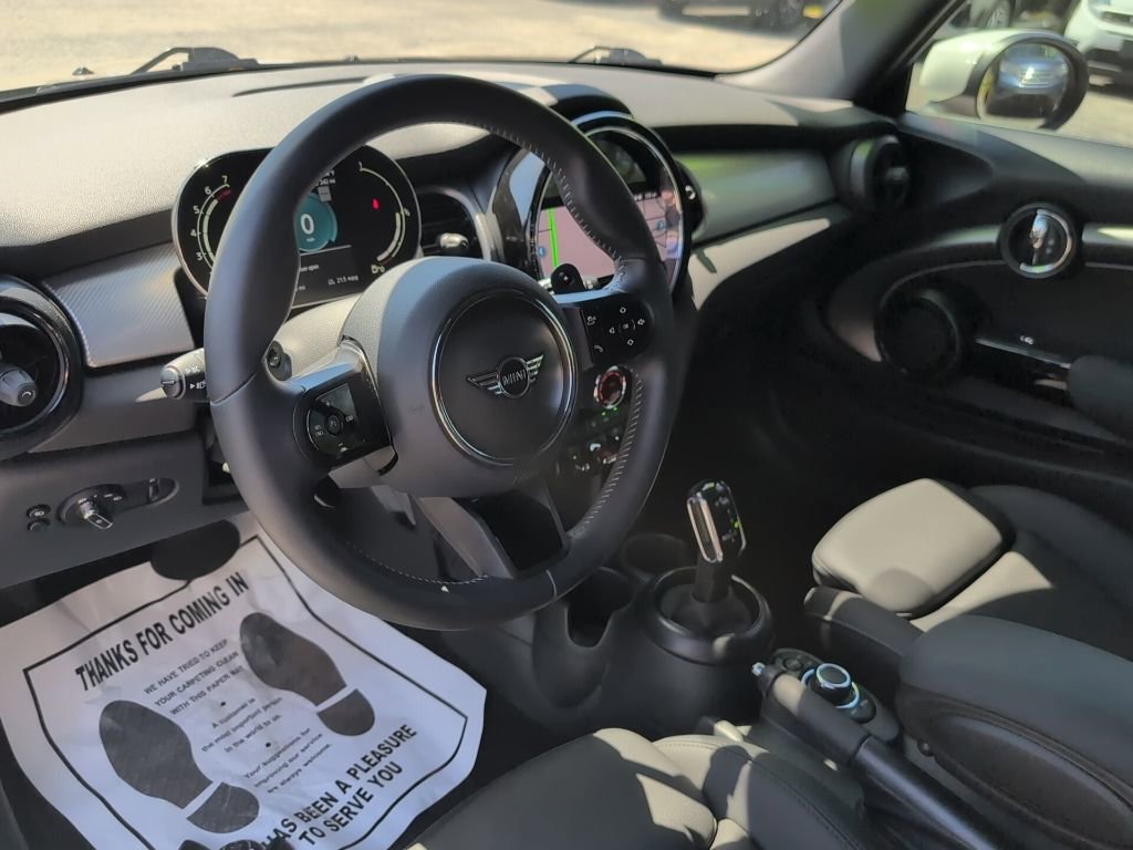Used 2024 MINI Cooper S image 9