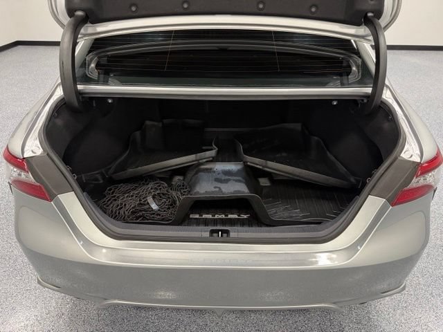 Used 2021 Toyota Camry XSE FWD image 35