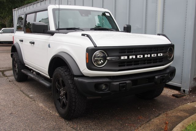 Certified 2023 Ford Bronco Black Diamond AWD/4WD image 2