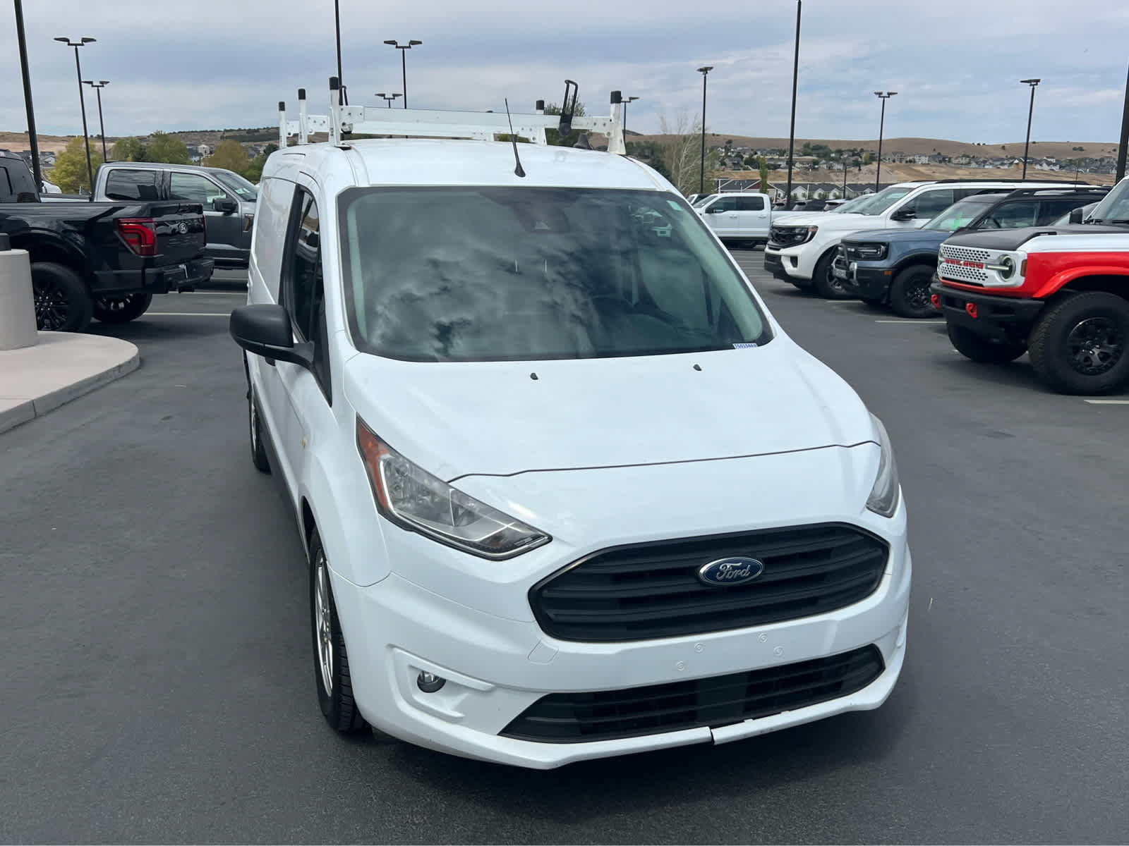 Certified 2019 Ford Transit Connect XLT FWD image 4