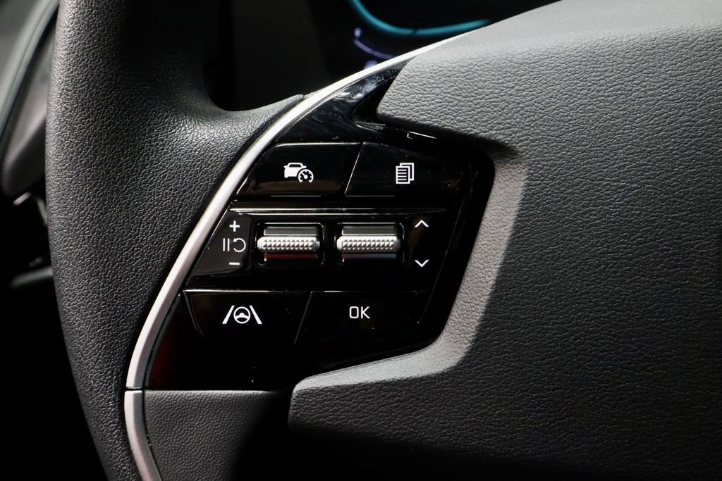 Used 2023 Kia Niro LX FWD image 27