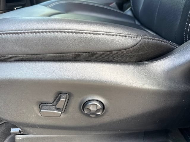 Used 2025 Chrysler Pacifica Select FWD image 17