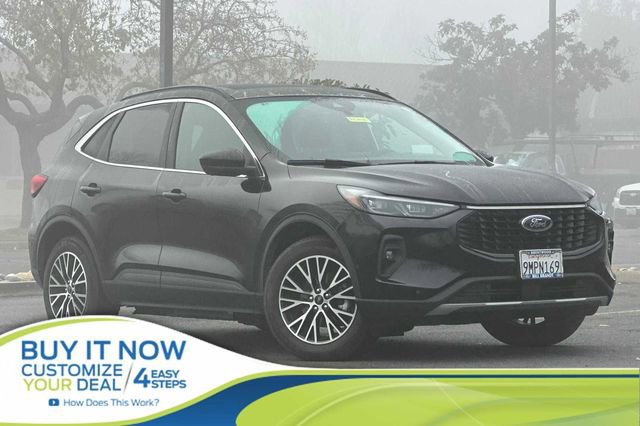 Certified 2023 Ford Escape SE w/ PHEV Premium Package image 1