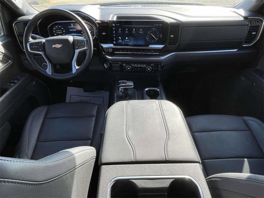 Used 2024 Chevrolet Silverado 1500 LTZ image 11