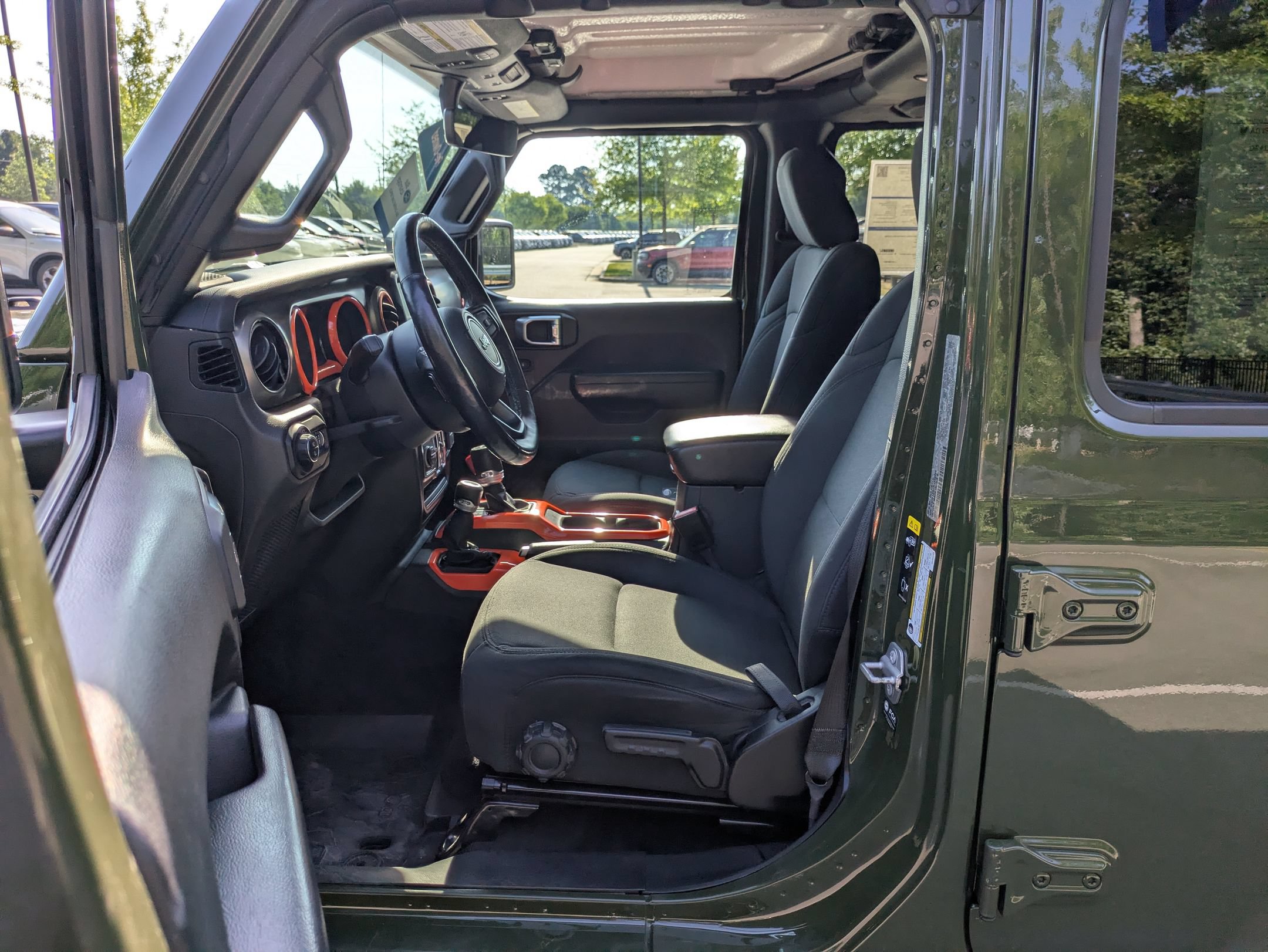 Used 2021 Jeep Gladiator Sport AWD/4WD image 12