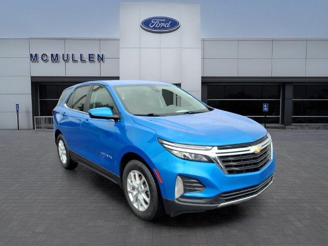 Used 2024 Chevrolet Equinox LT w/ Driver Convenience Package FWD image 3