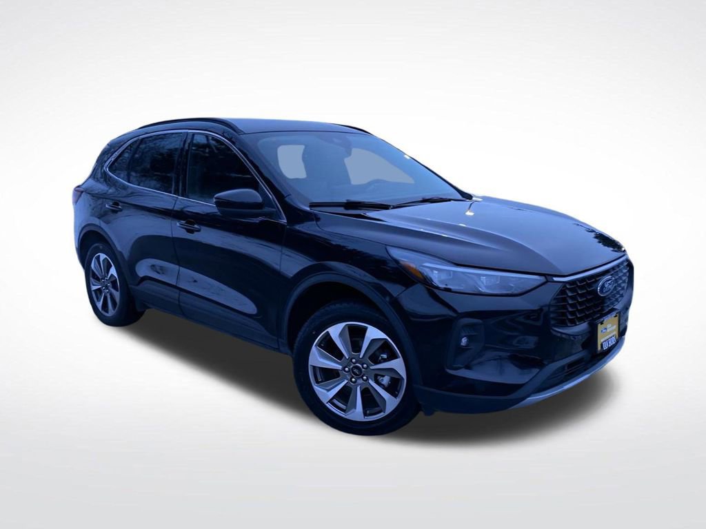 Certified 2025 Ford Escape Platinum image 3