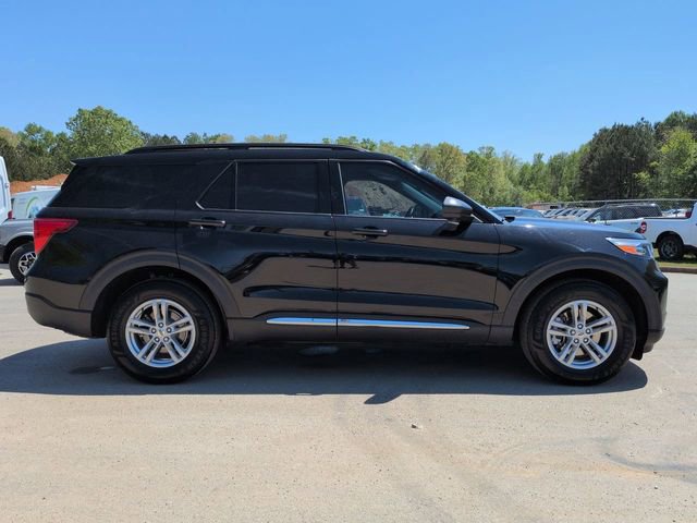 Certified 2023 Ford Explorer XLT w/ Equipment Group 202A AWD/4WD image 5