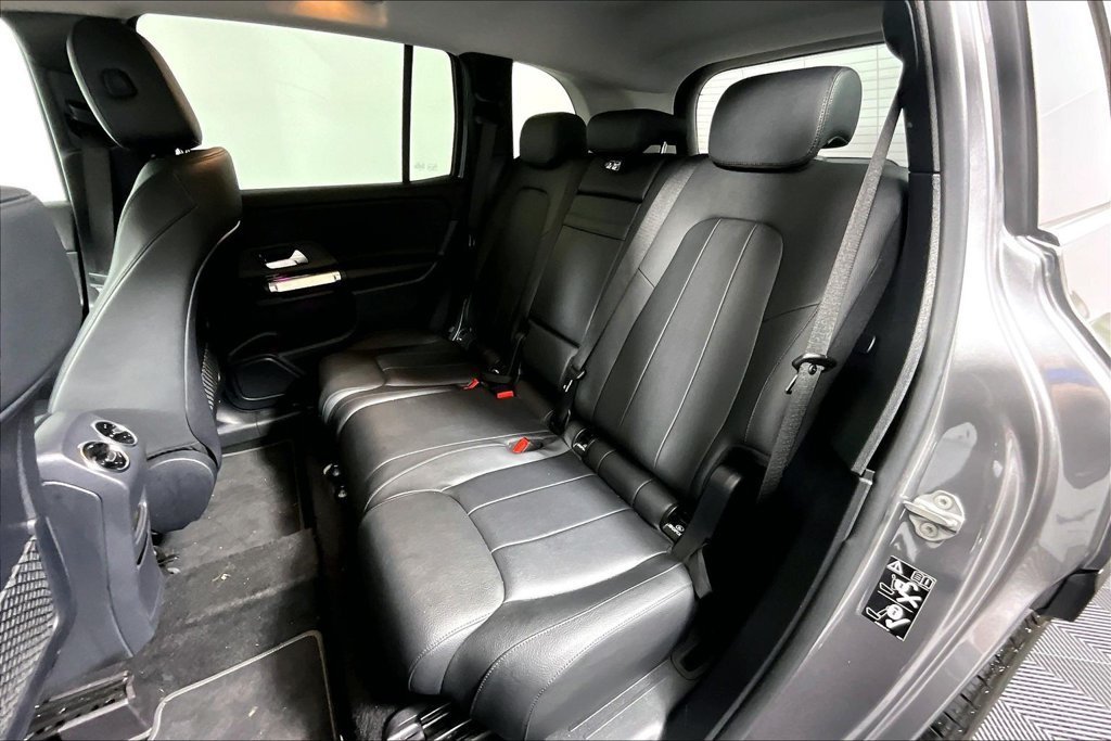 Used 2022 Mercedes-Benz GLB 250 4MATIC w/ Premium Package Lite image 26