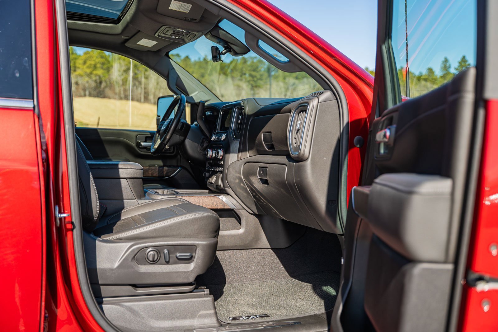 Used 2022 GMC Sierra 2500 Denali w/ Denali Ultimate Package image 20