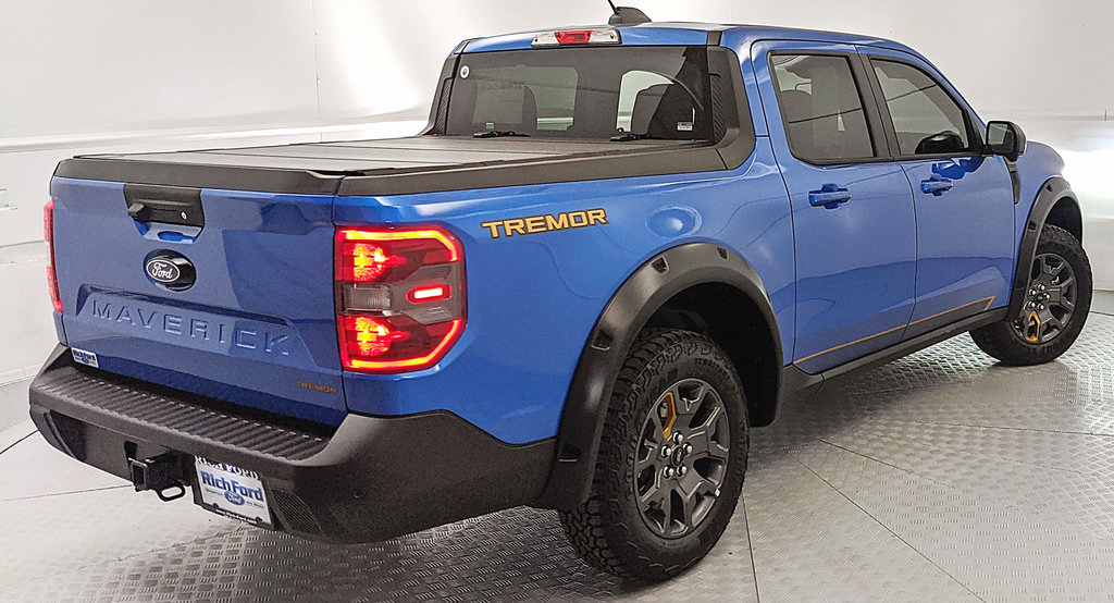 Certified 2026 Ford Maverick Tremor AWD/4WD image 3