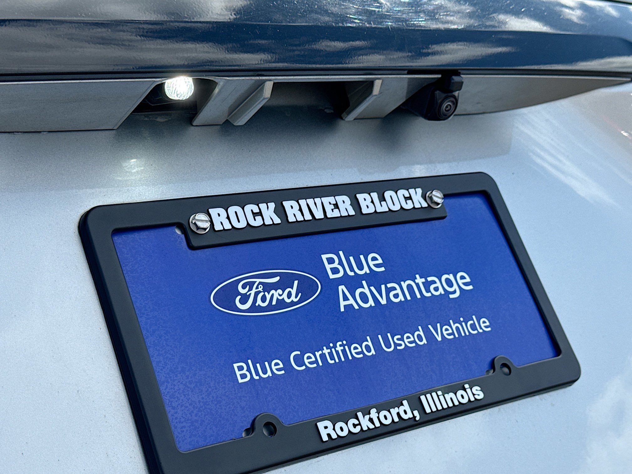 Used 2023 Toyota Sequoia Platinum AWD/4WD image 16