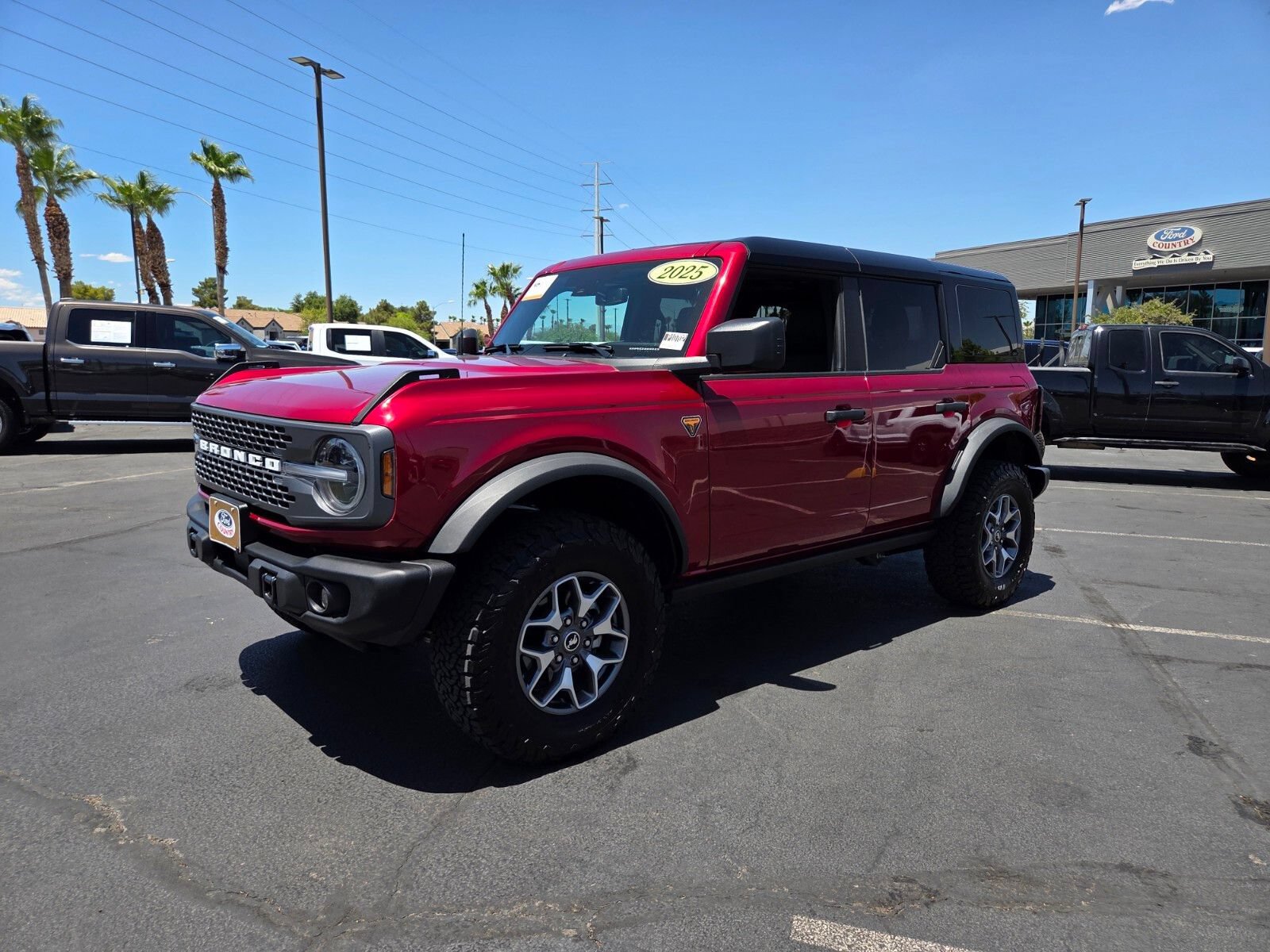 Certified 2025 Ford Bronco Badlands AWD/4WD video 2
