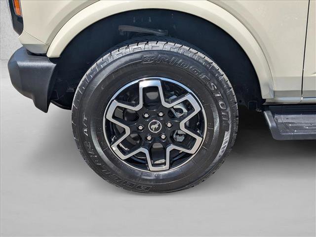Certified 2025 Ford Bronco Outer Banks AWD/4WD image 24