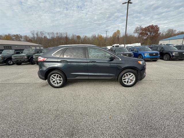 Certified 2022 Ford Edge SEL w/ Convenience Package AWD/4WD image 6