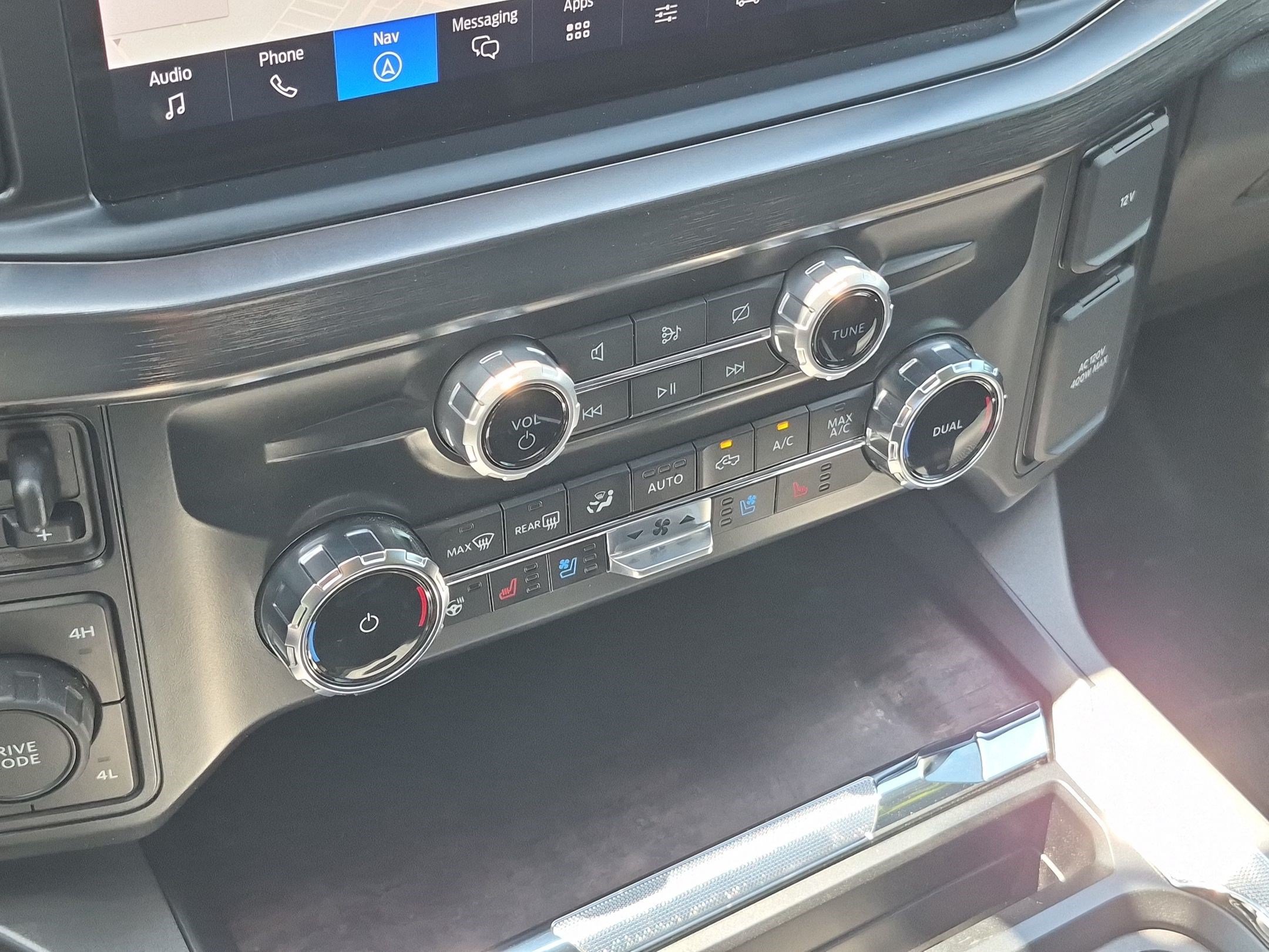 Certified 2024 Ford F350 Lariat AWD/4WD image 28