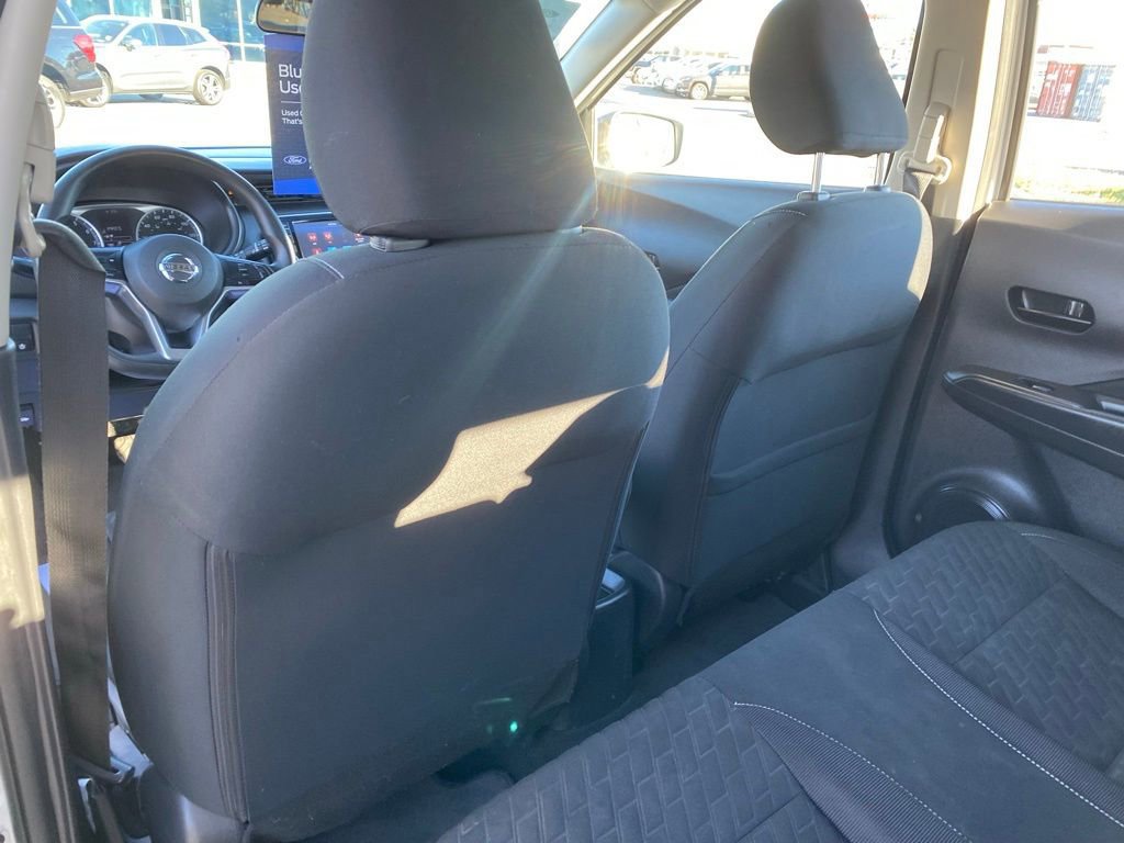 Used 2021 Nissan Kicks S image 27