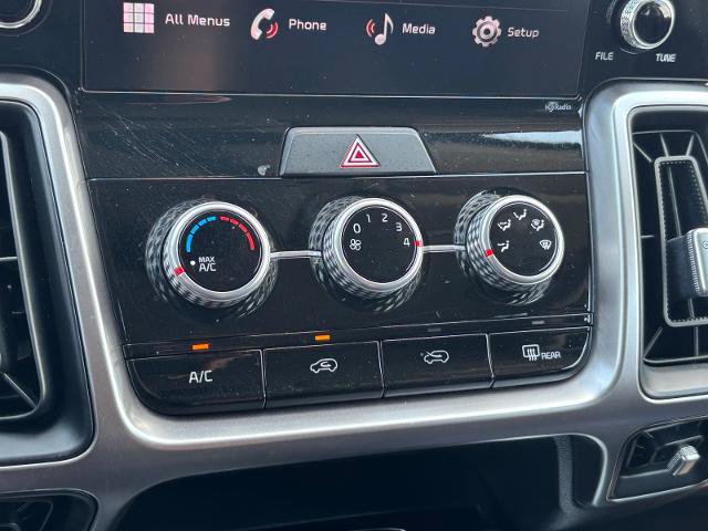 Used 2023 Kia Sorento LX FWD image 24