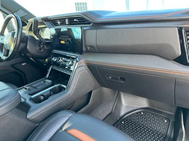 Used 2024 GMC Sierra 2500 AT4 w/ AT4 Premium Plus Package AWD/4WD image 7