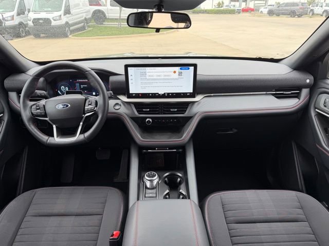 Certified 2025 Ford Explorer ST-Line image 25