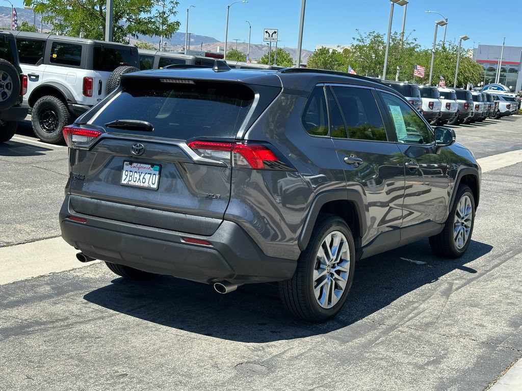 Used 2022 Toyota RAV4 XLE Premium FWD image 7