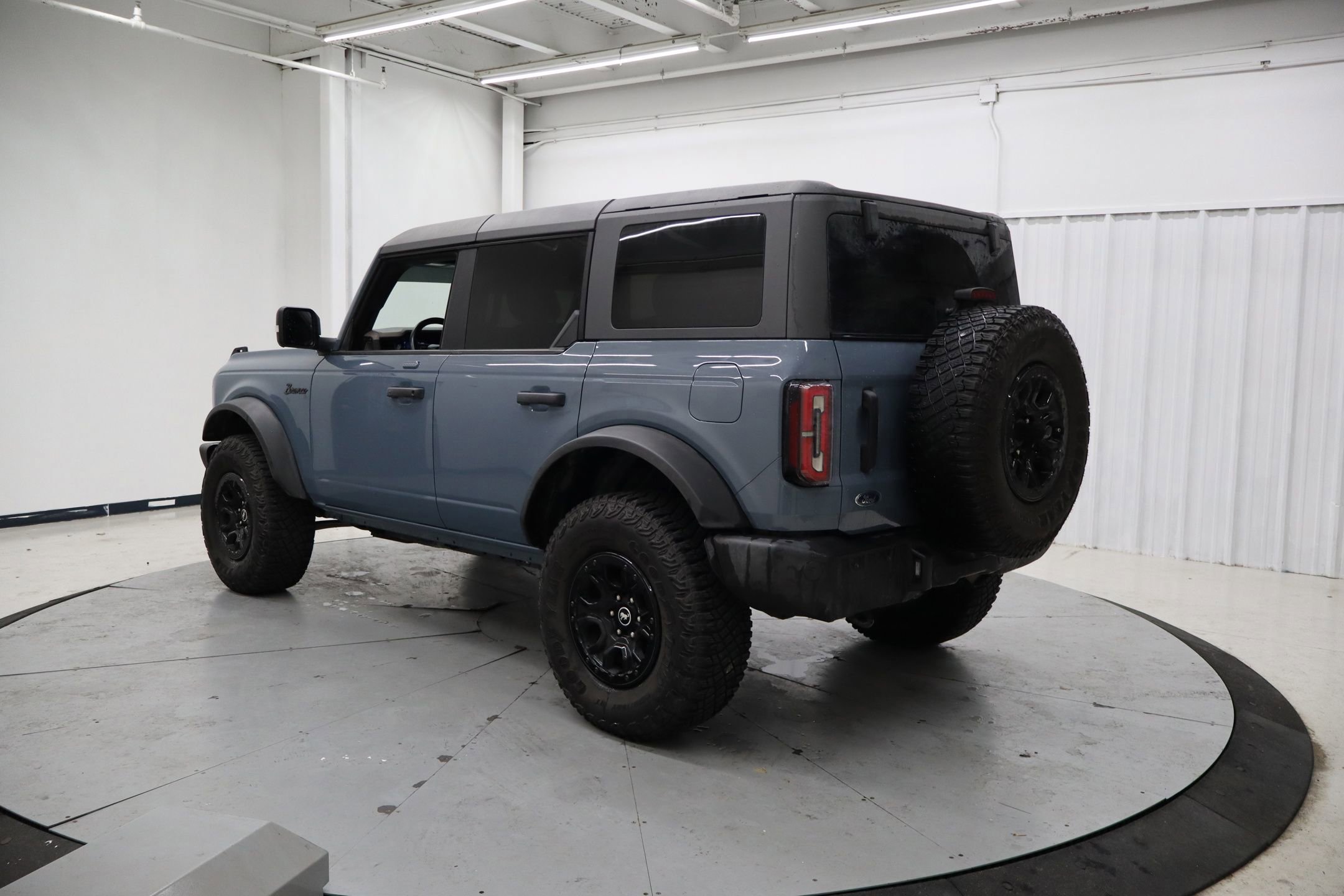 Certified 2023 Ford Bronco Wildtrak image 3