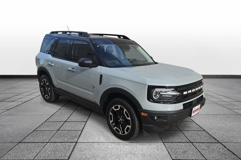 Certified 2023 Ford Bronco Sport Outer Banks w/ Tech Package AWD/4WD image 3