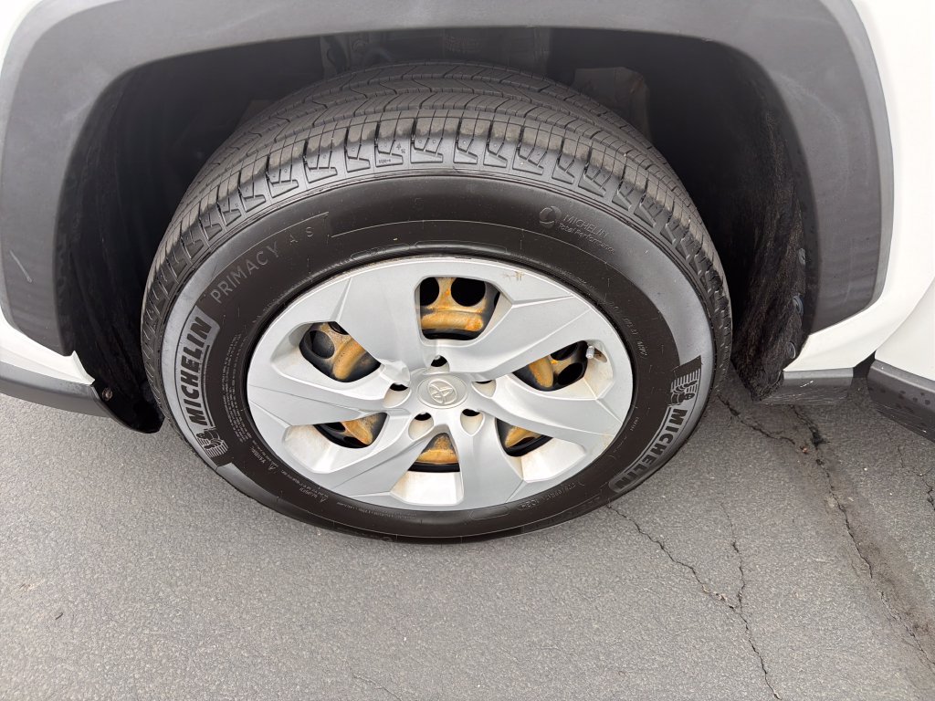 Used 2019 Toyota RAV4 LE w/ All Weather Liner Package AWD/4WD image 22