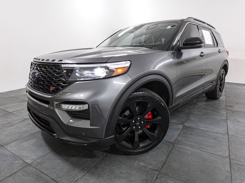 Certified 2024 Ford Explorer ST w/ Technology Package AWD/4WD image 3