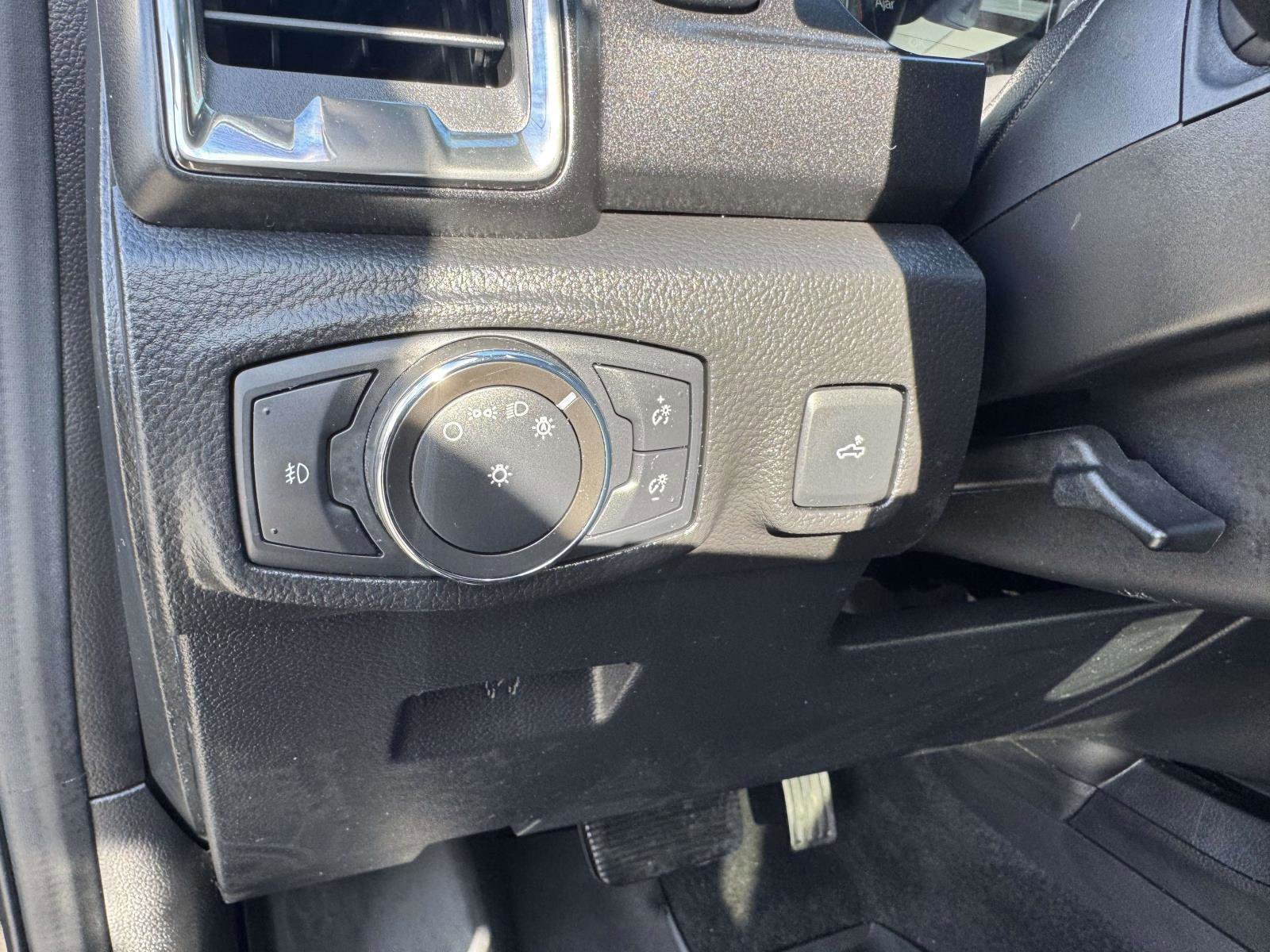Certified 2023 Ford Ranger Lariat w/ Tremor Off-Road Package AWD/4WD image 32