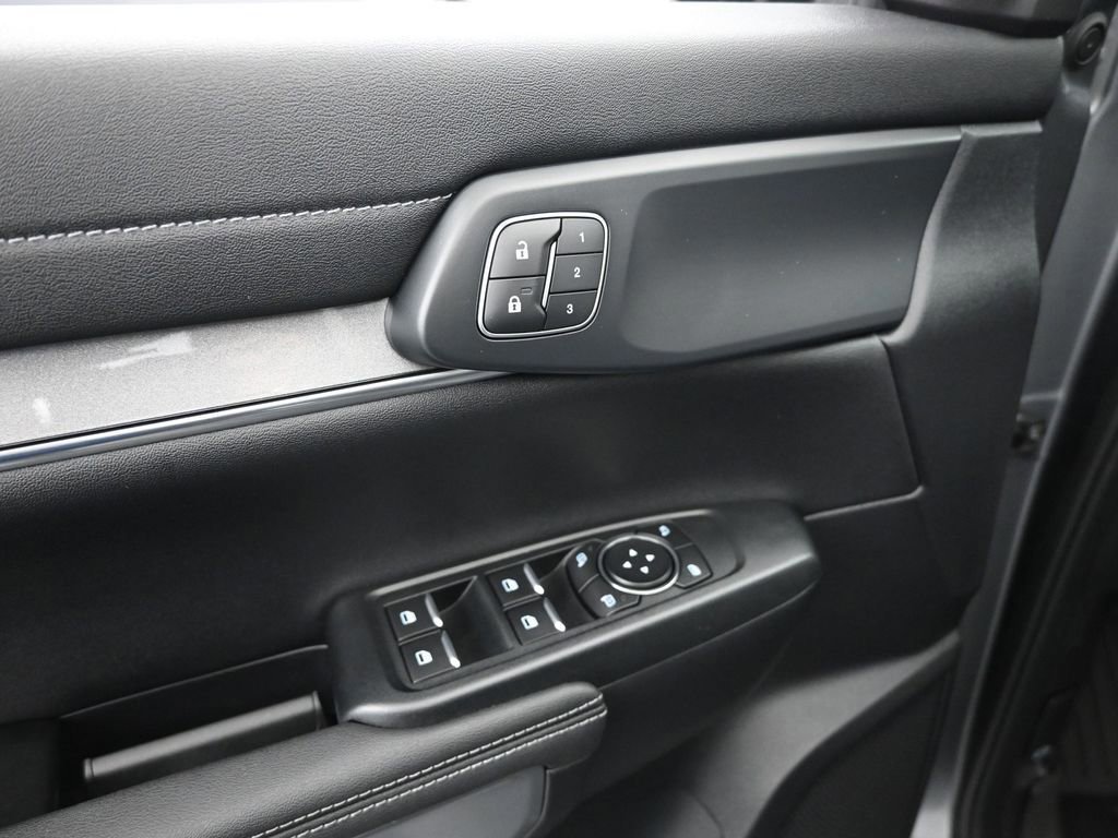 Certified 2024 Ford Ranger Lariat w/ FX4 Off-Road Package image 38