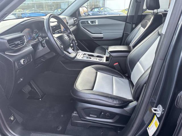Certified 2022 Ford Explorer XLT w/ Equipment Group 202A image 20