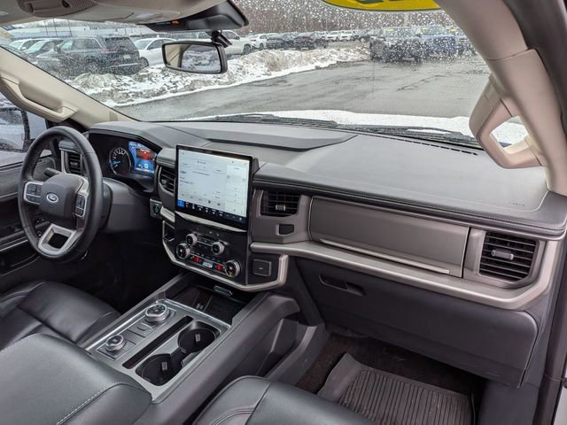 Certified 2022 Ford Expedition XLT image 21