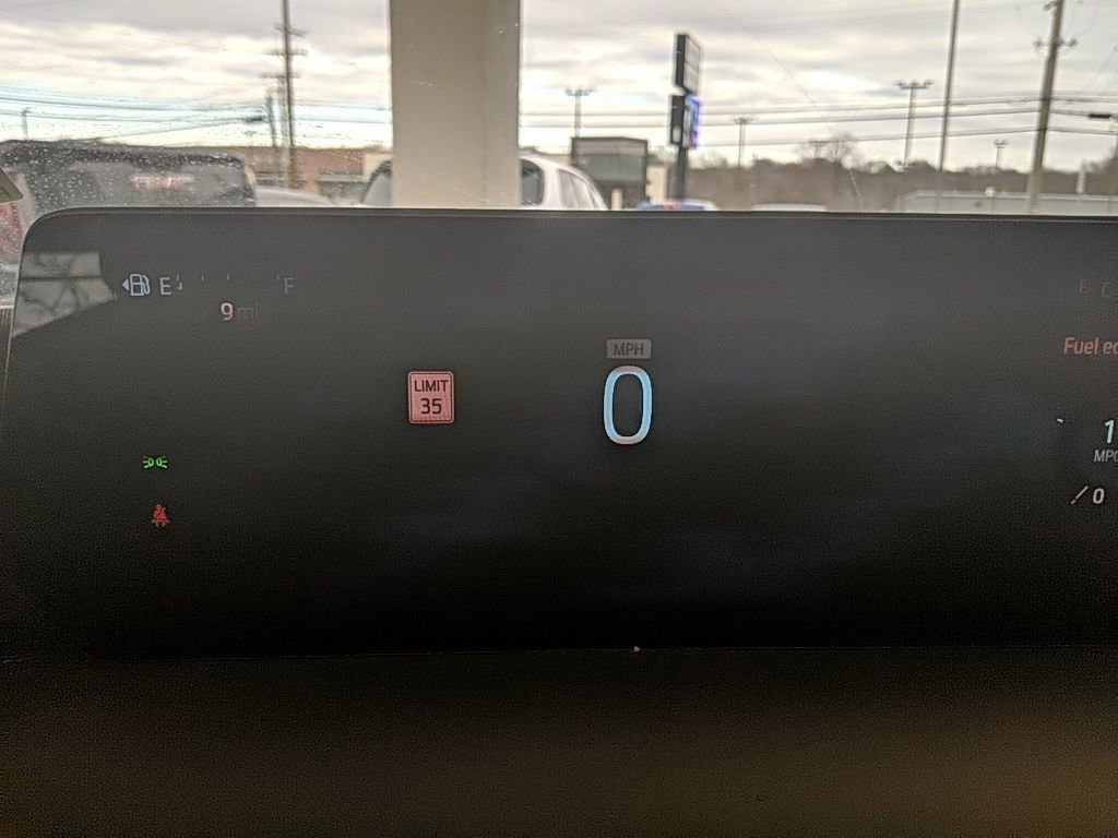 Certified 2025 Ford Expedition Max Platinum image 33