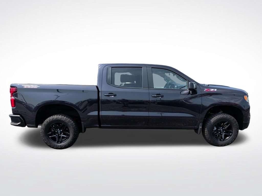 Used 2023 Chevrolet Silverado 1500 LT Trail Boss w/ LT Trail Boss Premium Package AWD/4WD image 9