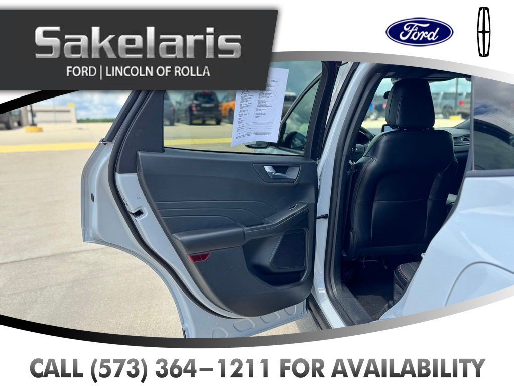 Certified 2025 Ford Escape ST-Line AWD/4WD image 31